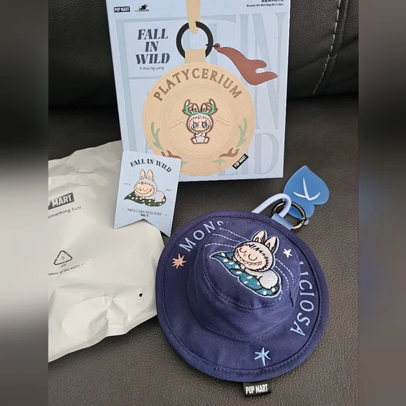 Labubu Fall In Wild • Kasing Lung • The Monsters • POP MART • MINSTERA DELICIOSA - Picture 3 of 7